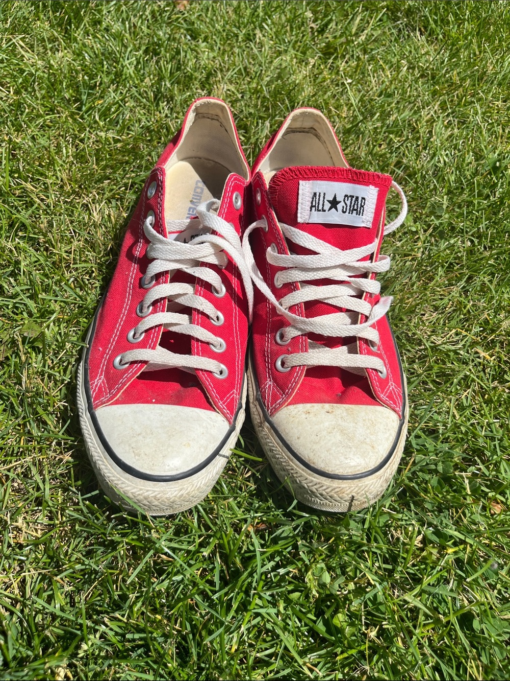 Red Low-Top Canvas Chuck Taylor Converse All Star Sneakers - Classic Casual